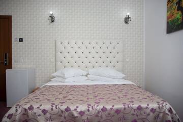 Фото номера Двухместный номер эконом-класса с 1 кроватью Гостевой дом Iris Boutique г. Отопень 5