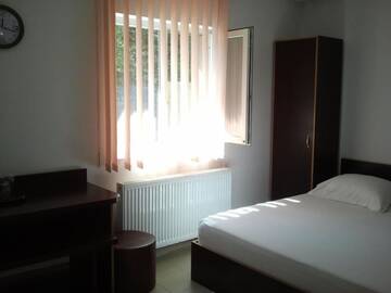 Фото номера Двухместный номер с 1 кроватью Мотели JR Motel г. Отопень 6