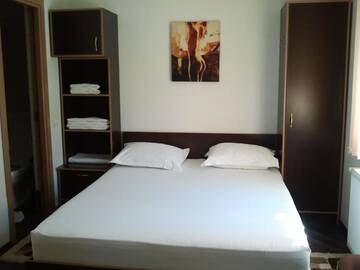 Фото номера Двухместный номер с 1 кроватью Мотели JR Motel г. Отопень 10
