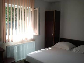 Фото номера Двухместный номер с 1 кроватью Мотели JR Motel г. Отопень 14