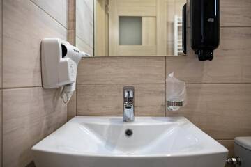 Фото номера Двухместный номер с 1 кроватью или 2 отдельными кроватями Гостевой дом Airport House г. Отопень 11