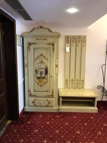 Фото номера Полулюкс Делюкс Отель Hotel Aviator Boutique г. Отопень 4