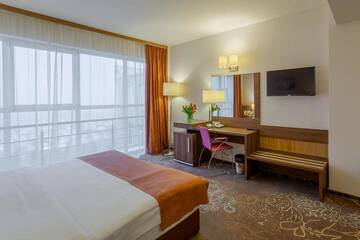 Фото номера Представительский номер Отель RIN Airport Hotel г. Отопень 12
