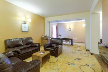 Фото номера Люкс Отель RIN Airport Hotel г. Отопень 10
