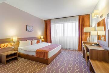 Фото номера Представительский номер Отель RIN Airport Hotel г. Отопень 3