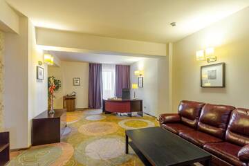 Фото номера Люкс Отель RIN Airport Hotel г. Отопень 7