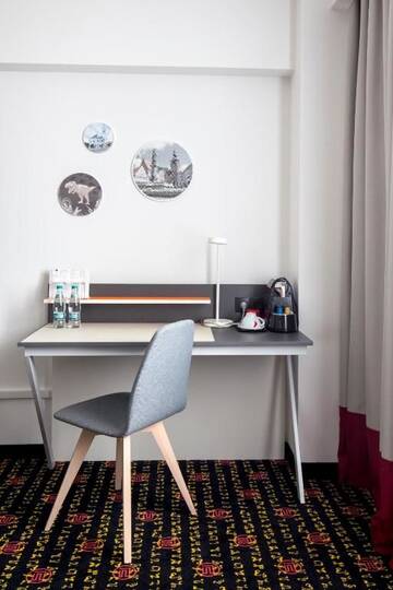 Фото номера Номер Easy Отель Vienna House Easy Airport Bucharest г. Отопень 10