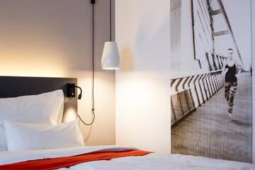 Фото номера Номер Easy Отель Vienna House Easy Airport Bucharest г. Отопень 3