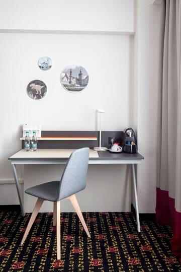 Фото номера Номер Easy Отель Vienna House Easy Airport Bucharest г. Отопень 5